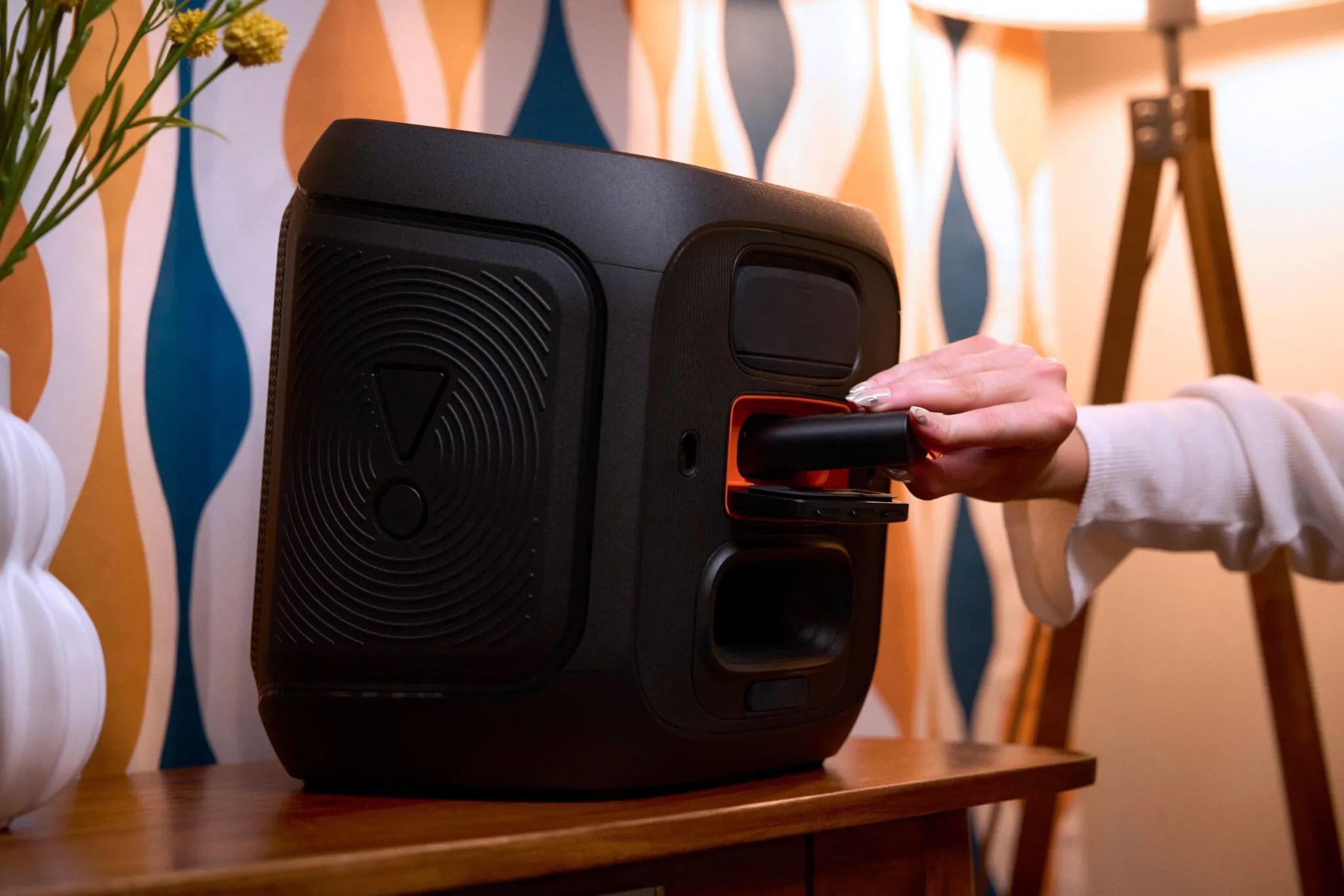 Loa Bluetooth JBL PARTYBOX ENCORE (Kèm Micro)
