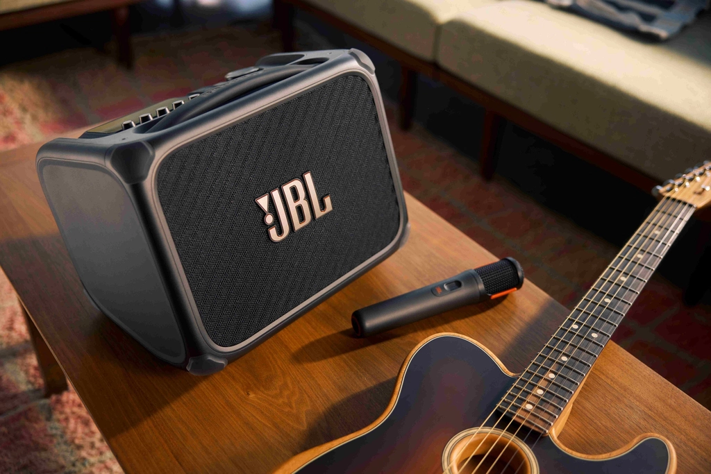 Loa Bluetooth JBL BandBox Trio