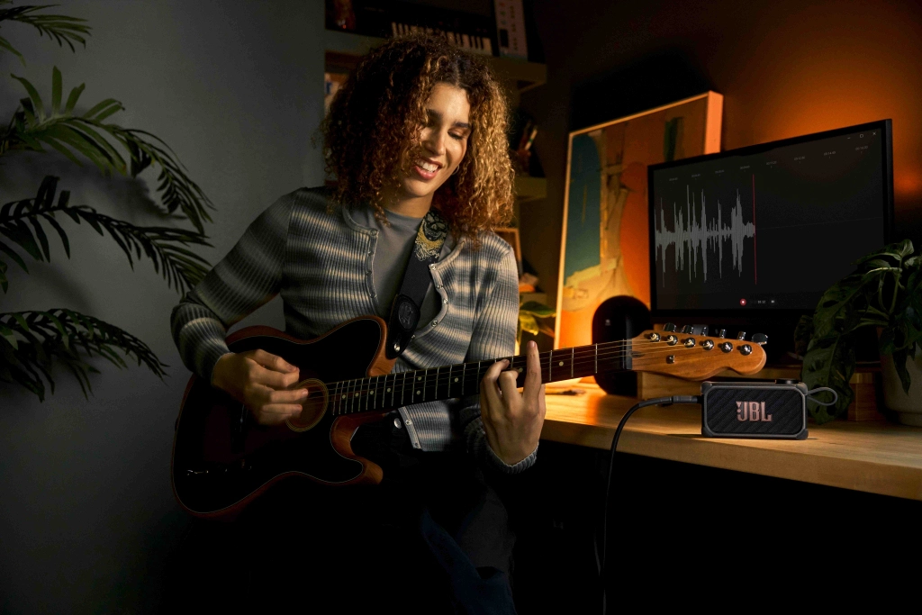 Loa Bluetooth JBL BandBox Solo