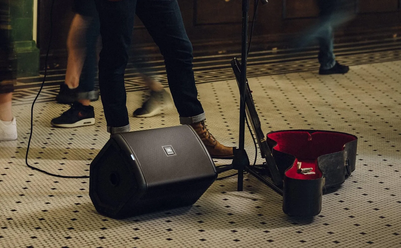 Loa Pa Active Có Pin JBL Eon One Compact