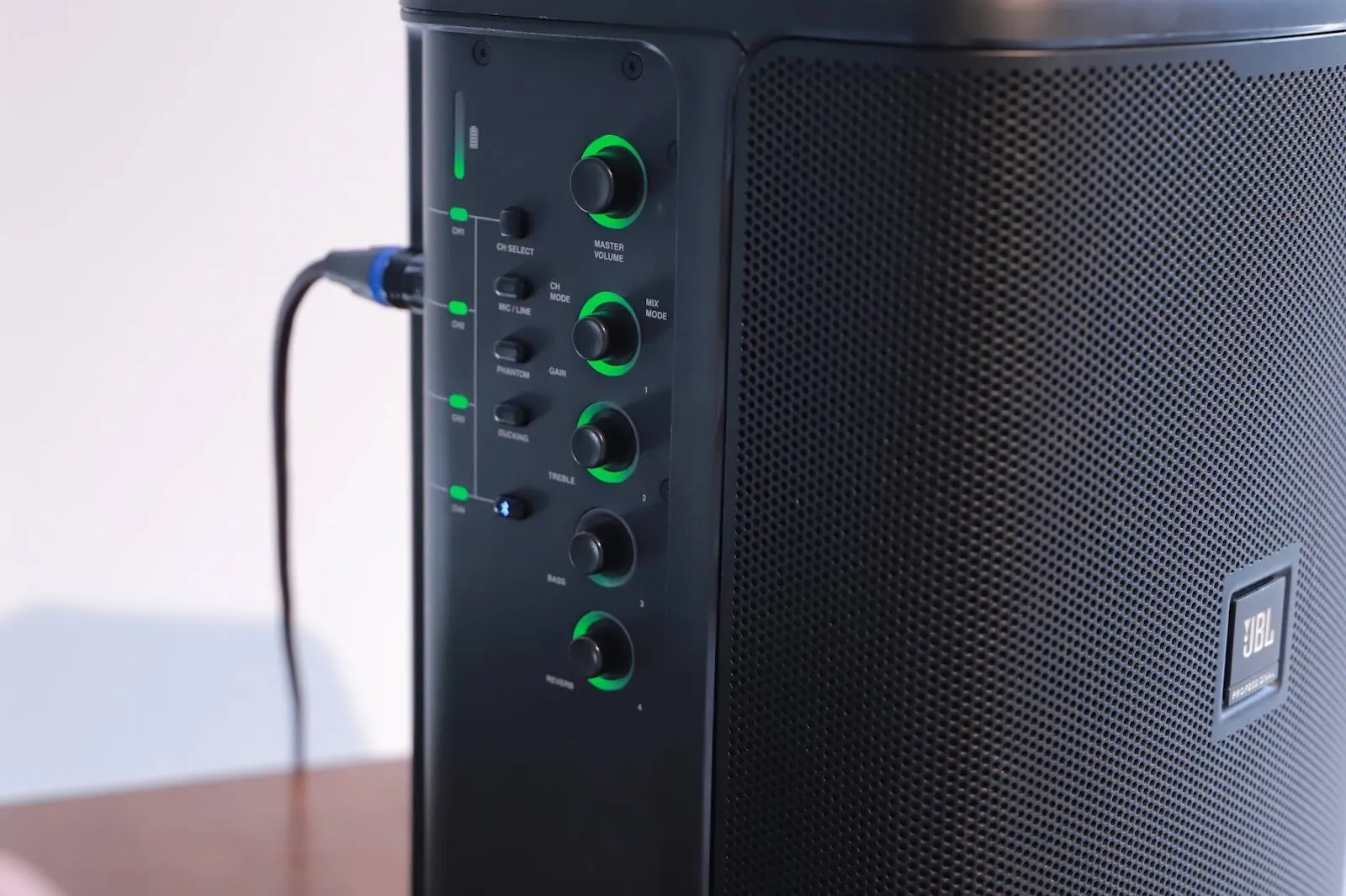 Loa Pa Active Có Pin JBL Eon One Compact