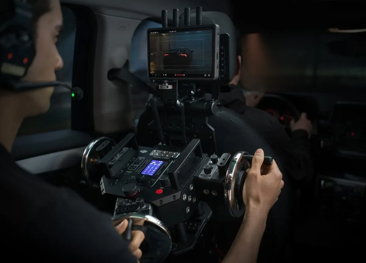 DJI RS 4 Pro Hyper Việt Nam Phân Phối Chính Hãng