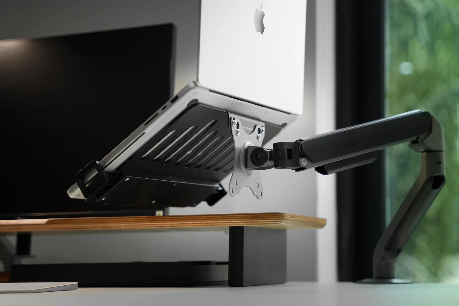 Giá Treo Laptop HyperWork LT03
