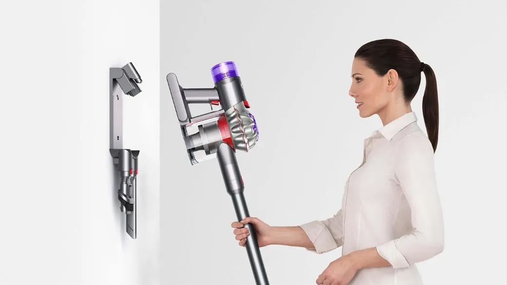 may-hut-bui-dyson-v8-absolute-05 Máy Hút Bụi Dyson V8 Absolute
