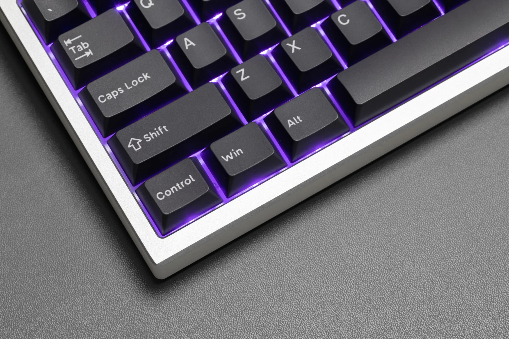 Bàn Phím Cơ Gaming IQUNIX EC75 - Chính Hãng