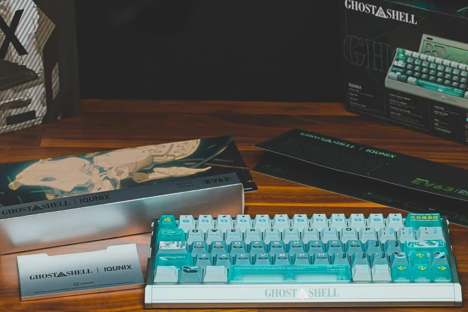 Đánh Giá Bàn Phím IQUNIX EV63 Ghost in the Shell Edition: Giấc Mơ Cyberpunk Đỉnh Cao Cho Game Thủ
